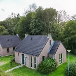 Dom wakacyjny 4 - Persoons Forest 159 Ewijk