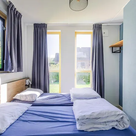 4 - Persoons Forest 159 *